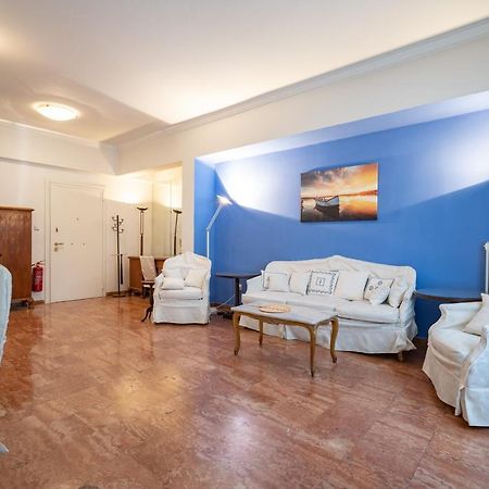 Larissa Station Metro St. 2 Bedrooms 3 Pers. Flat Athens Exterior photo