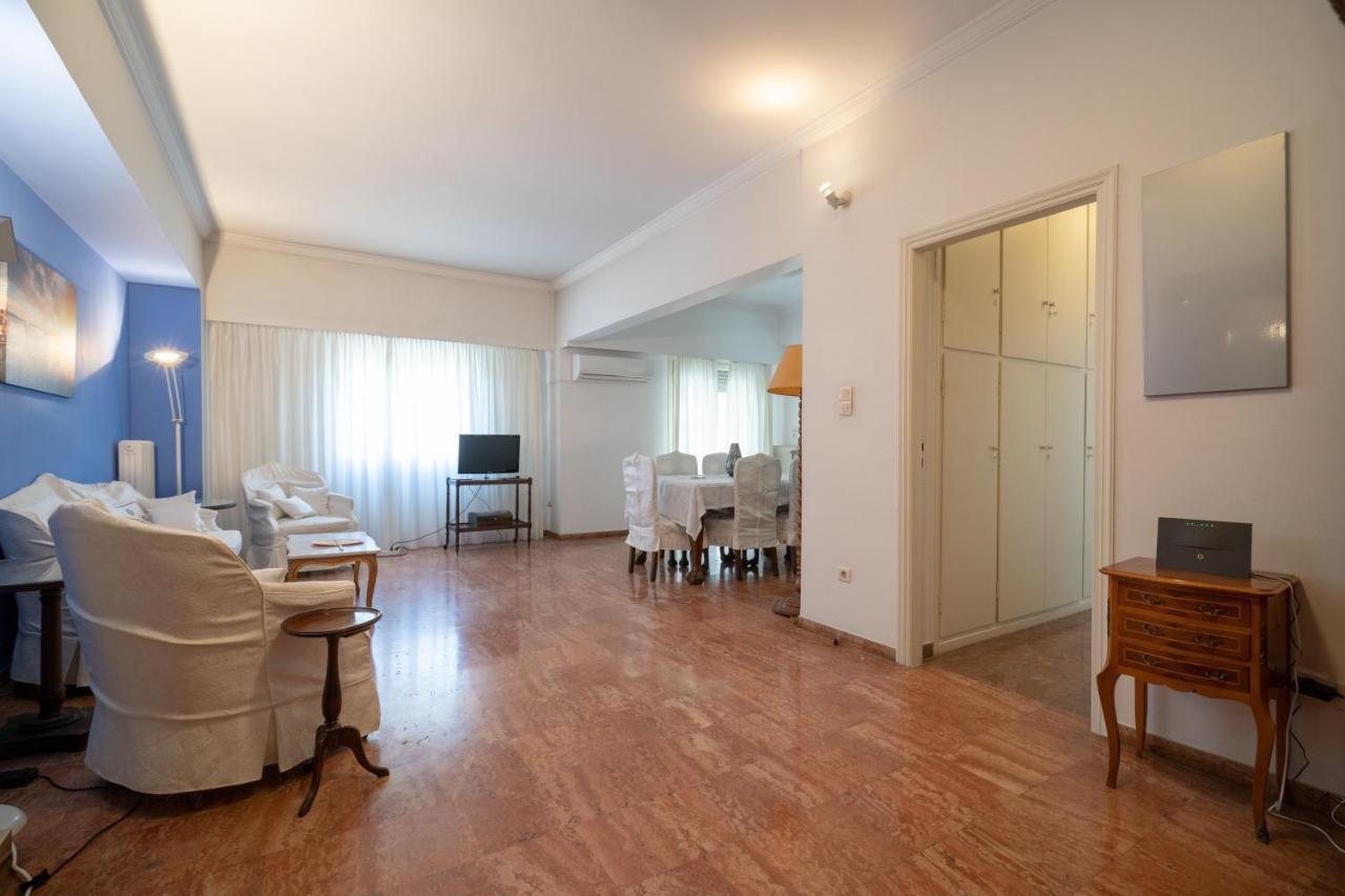 Larissa Station Metro St. 2 Bedrooms 3 Pers. Flat Athens Exterior photo