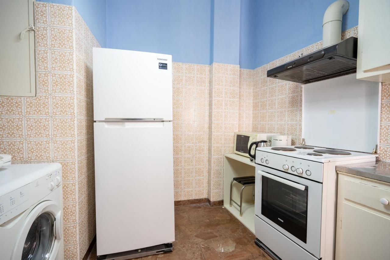 Larissa Station Metro St. 2 Bedrooms 3 Pers. Flat Athens Exterior photo