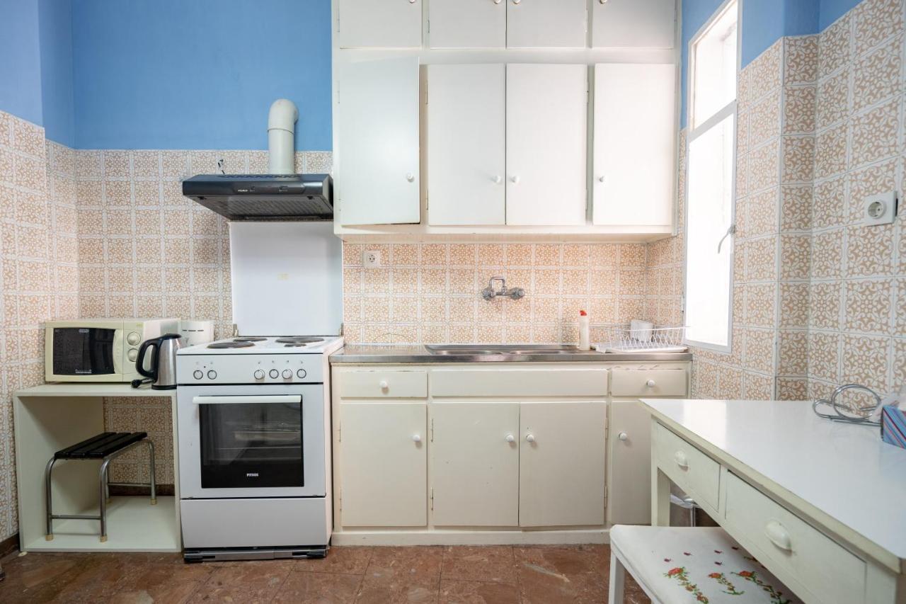 Larissa Station Metro St. 2 Bedrooms 3 Pers. Flat Athens Exterior photo